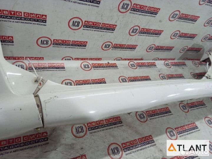 Бампер задний toyota funcargo