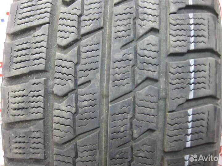 Goodyear Ice Navi Zea II 215/60 R16