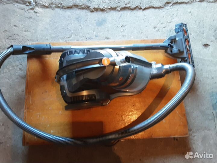 Пылесос VAX модель С90- MZ- F-R 1600 W