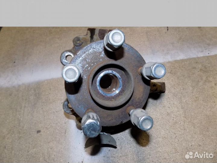 Кулак поворотный передний левый Focus II 2005-2008