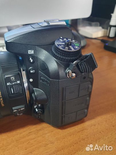 Зеркальный фотоаппарат Nikon D7200