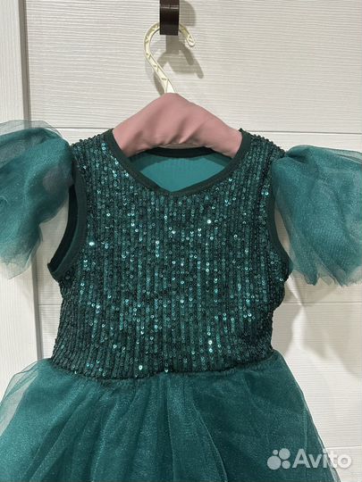 Платье нарядное из фатина с подстветкой р.104-110