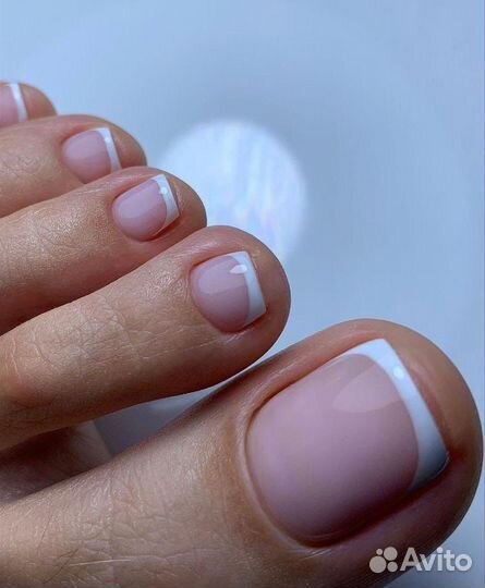 Маникюр с покрытием гель-лаком
