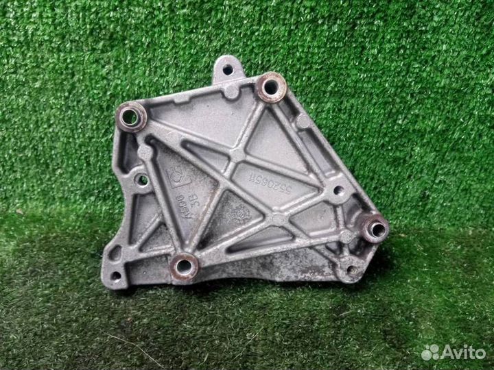 Кронштейн генератора Opel Corsa D (2006-2015)