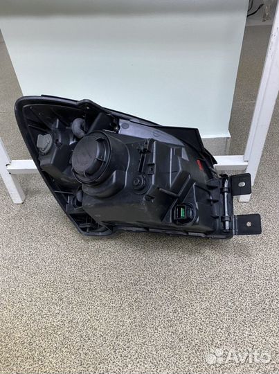 Новая фара левая Kia Sportage 08-10 г (ориг)
