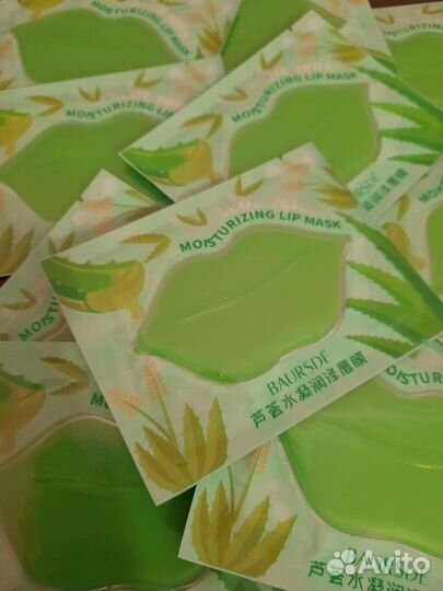 Увлажняющие патчи для губ