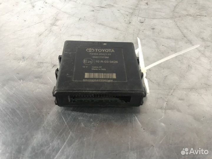 Блок управления парктроников Toyota Highlander 3