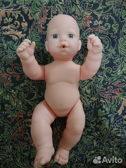 Куколки Испания, Германия