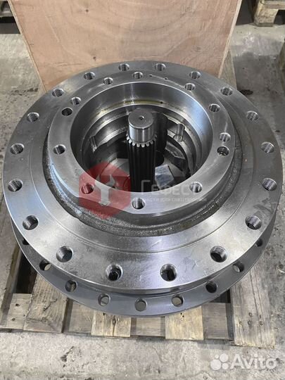 Редуктор хода Hyundai R290LC-7A 39Q8-42102