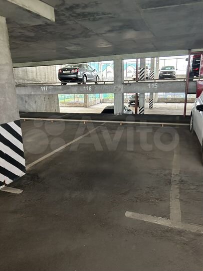 Машиноместо, 10 м²