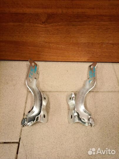 Chevrolet Aveo T250 петля капота новая не оригинал