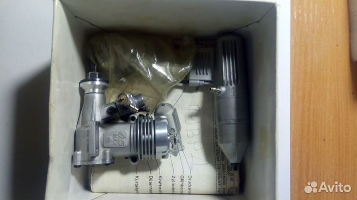 Авиамодельный двигатель