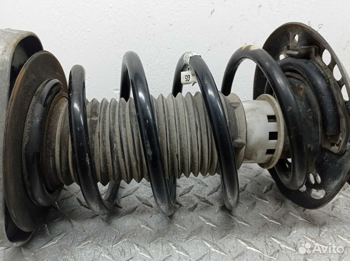 Амортизатор передний левый, Mercedes E-klasse 2014