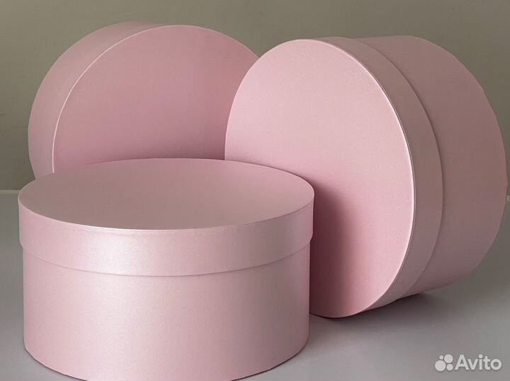 Шляпная коробка круглая для подарков и цветов