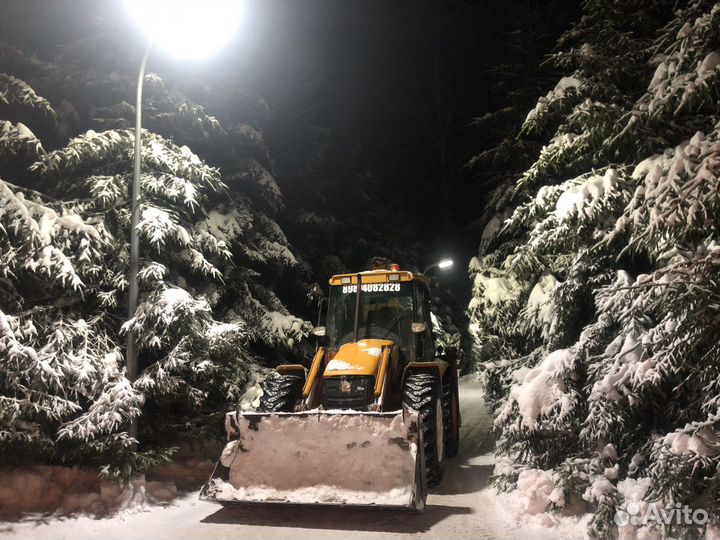 Аренда экскаватора-погрузчика (трактора)