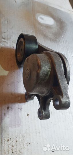 Ролик натяжителя BMW5 F10