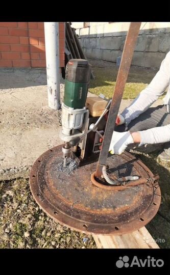 Выполняем сверления отверстий в металле