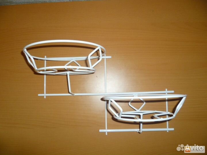 Подставка настенная под цветы