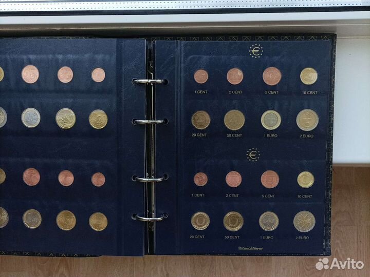 Альбом для юбилейных и регулярных монет евро