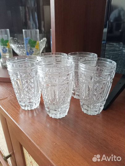 Хрустальные бокалы