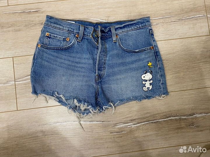 Джинсовые шорты