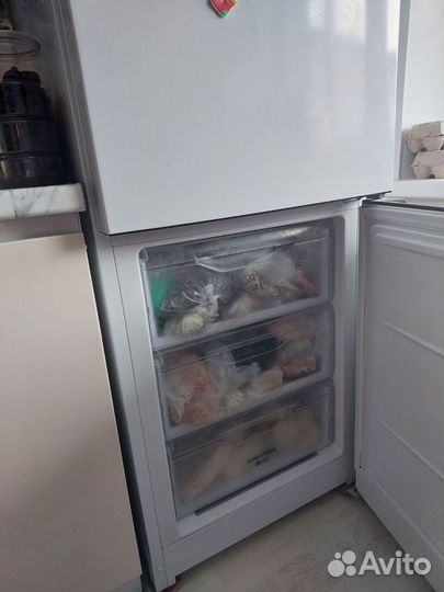 Холодильник бу в хорошем состоянии, NO frost