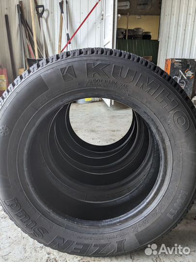 Kumho I'Zen Stud Snow KW11 155/70 R13 28