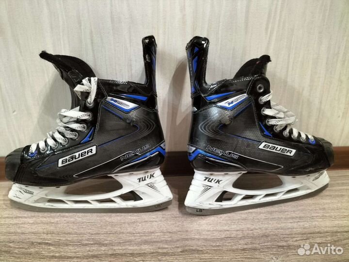 Хоккейные коньки bauer 42 размер