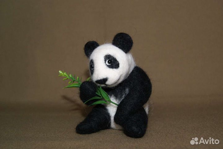 Панда из шерсти (ручная работа)