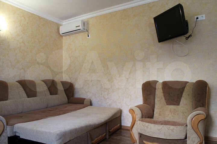 Комната 14 м² в 1-к., 1/2 эт.