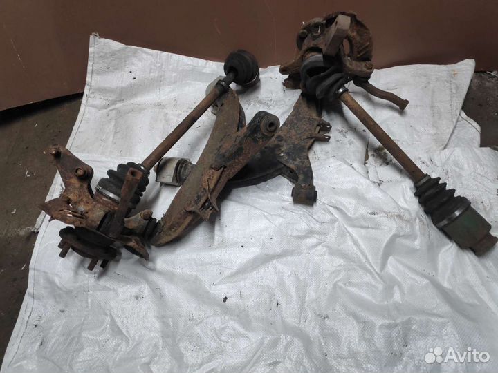 Двери на Subaru Impreza