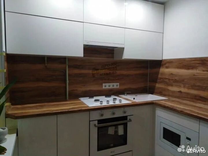 Кухня на заказ белый глянец