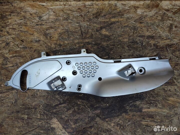 Bmw r1100rt кронштейн подножек