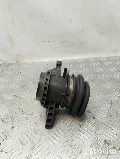 Расходомер воздуха Ford Focus хэтчбэк 5 дв. 2013