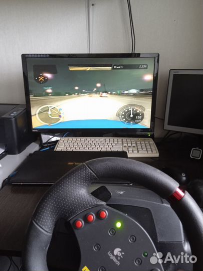 Logitech Momo Racing Force Feedback Whell