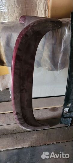 Спойлер на крышку багажника