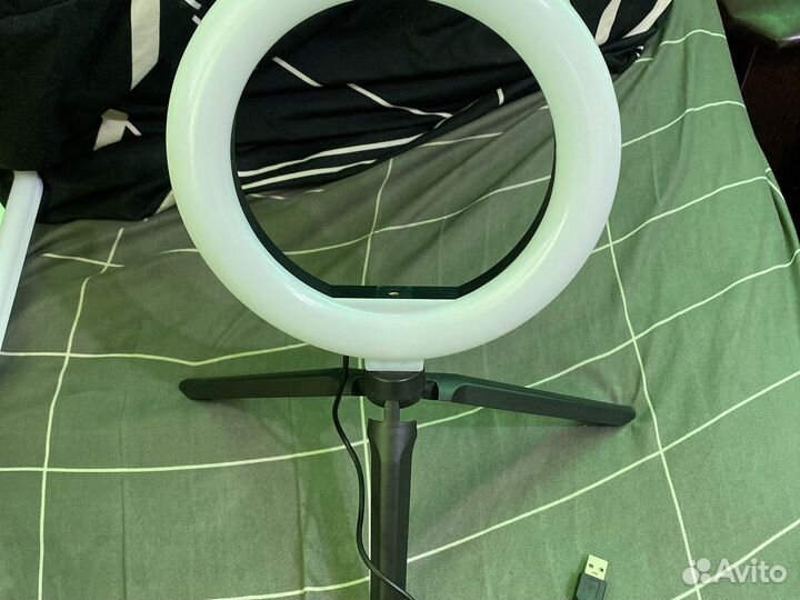 Кольцевая лампа со штативом