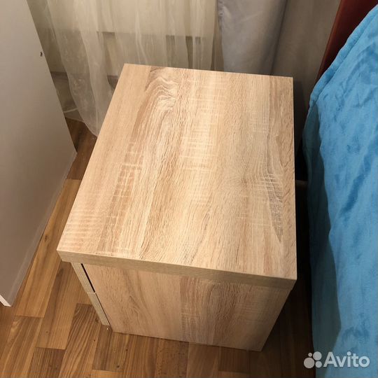 Тумба прикроватная