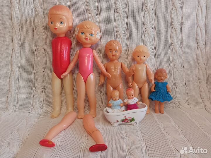 Коллекция кукол и игрушек 10 фото