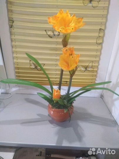 Амариллис (цветы искусственные)