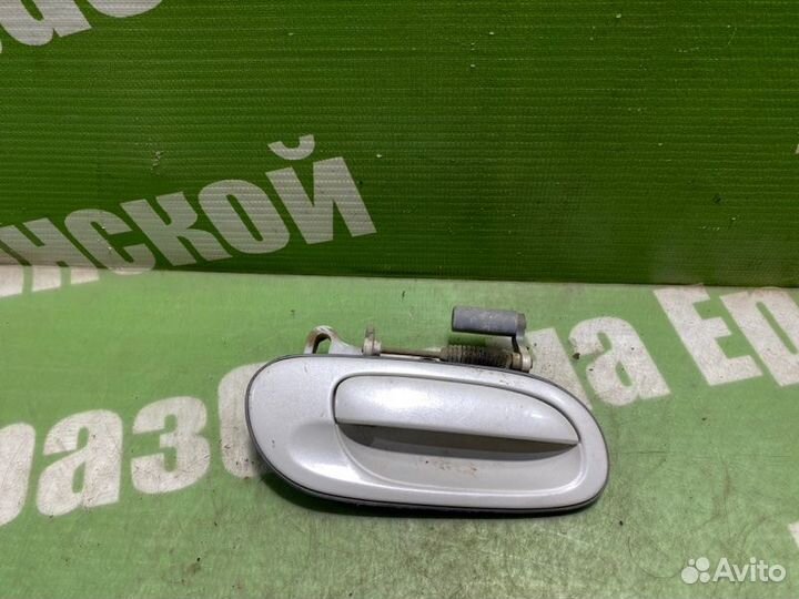 Ручка двери внешняя задняя правая Mazda Millenia