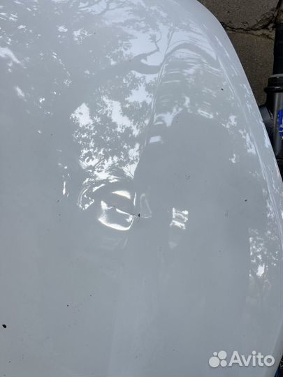 Капот на LADA весту