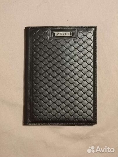 Кожаная обложка на паспорт