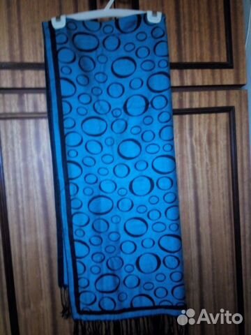 Шарф для элегантной женщины