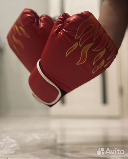 Новые боксерские перчатки