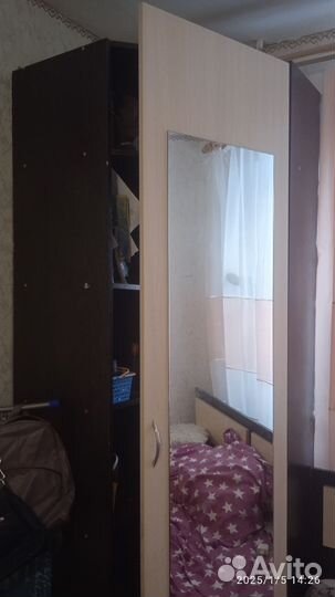 Угловой шкаф