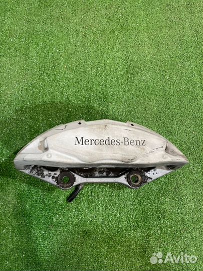 Суппорт тормозной передний левый Mercedes-Benz