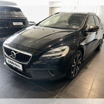 Volvo V40 Cross Country 2.0 AT, 2018, 134 121 км, с пробегом, цена 2 019 000 р�уб.