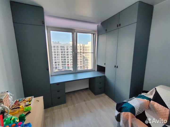 Рабочая зона у окна