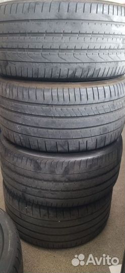 Pirelli P Zero 285/35 R22 и 315/30 R22 ZR